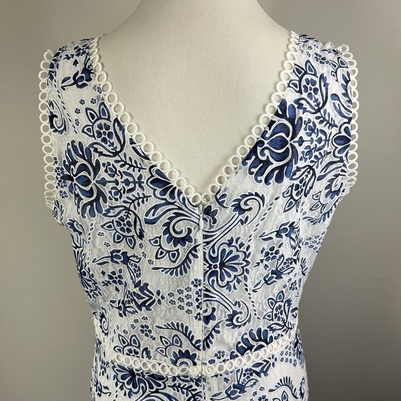 Just Taylor Sleeveless Floral Lace Overlay Midi Dress Size 16 Blue White - Picture 11 of 12